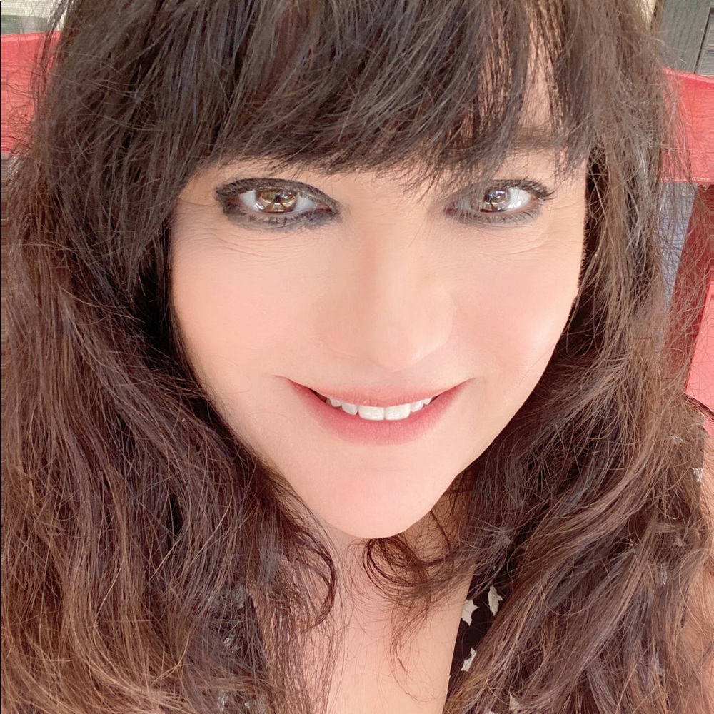Meet your Posher, Teresa
